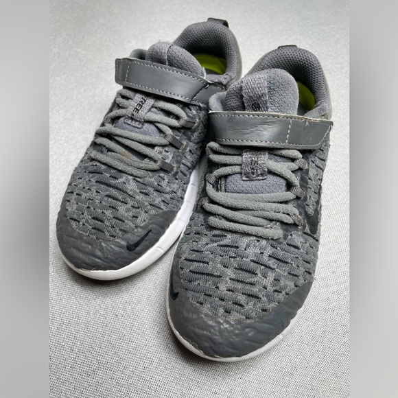 Nike Free RN 2021 Kids Shoes | Gray and Neon Yellow | Size 1Y - Picture 6 of 8